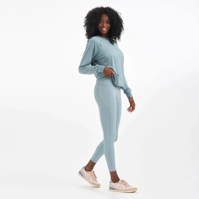 Vuori Womens Sweatshirt Long-Sleeve Halo Crew 11 Vuori Womens Sweatshirt Long-Sleeve Halo Crew - Image 9